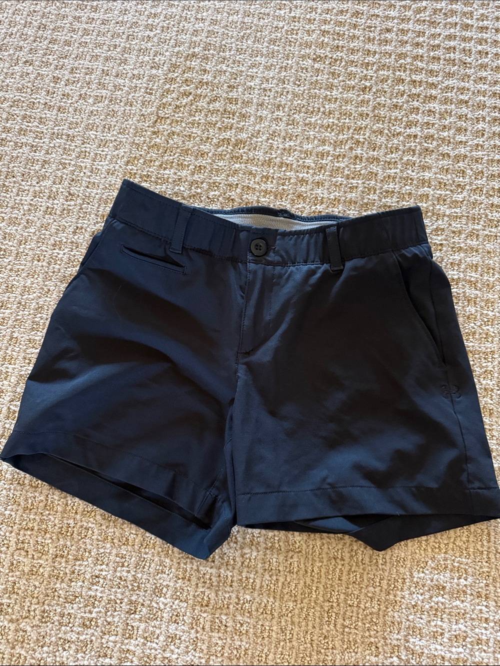 Women’s Under Armour heat gear black golf shorts sz 0